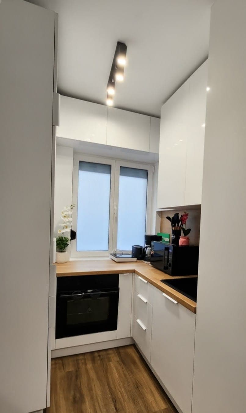 The Modern Sapphire Gem — Kitchen